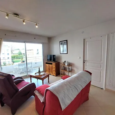 Apartman T2 Avec Balcon-calme Et Pres Du Port By Interhome *